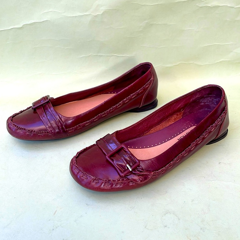 Vintage reddish brown Kenneth Cole Reaction leather flats